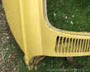 VW_Beetle_Roof_body_cut_gutters_yellow_1972_3.jpg (383830 bytes)