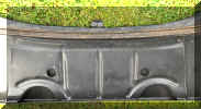113813301_Genuine_NOS_VW_Rear_valance_beetle__no_cut_outs__7.JPG (370715 bytes)