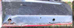 Trekker 181 182 off side rear door red  rusty lower edge inner.JPG (127749 bytes)