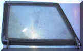trekker side screen 29 near side front or off side rear window frame inside.JPG (220286 bytes)