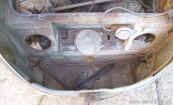 vw standard model oval beetle  spare wheel tray.JPG (184363 bytes)